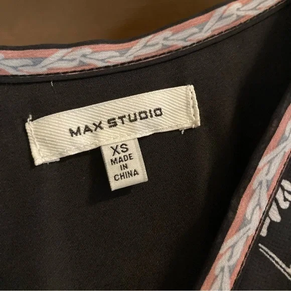 Max Studio dress, black printed size XS - Picture 3 of 4
